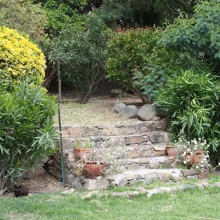 Grande Maison Au Cadre Verdoyant Au Centre Village * カルジェーズ