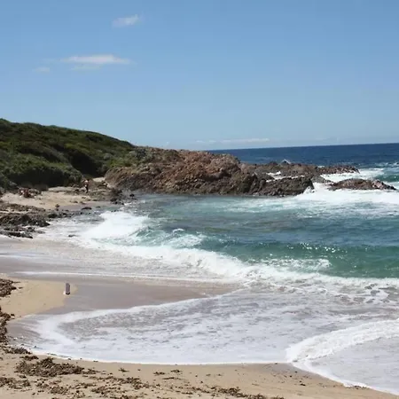 Grande Maison Au Cadre Verdoyant Au Centre Village 別荘 *