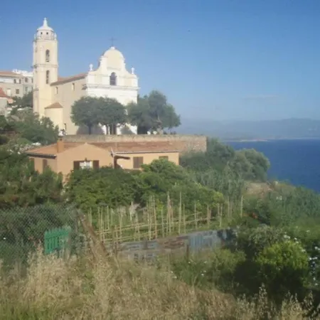 Dom wakacyjny Grande Maison Au Cadre Verdoyant Au Centre Village Cargèse